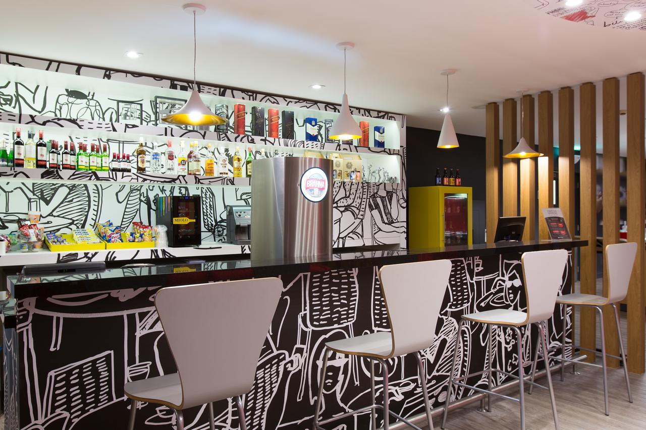 Отель Ibis Sao Jose Dos Campos Colinas Экстерьер фото