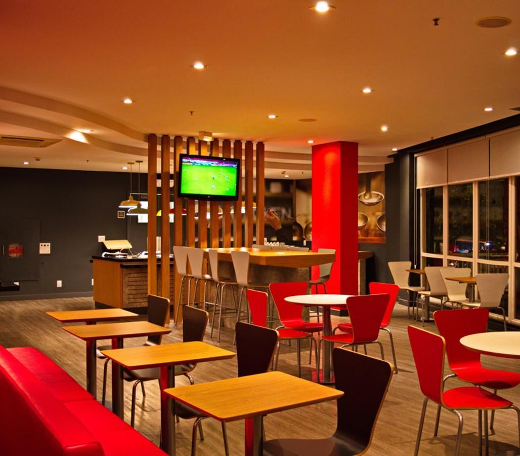 Отель Ibis Sao Jose Dos Campos Colinas Экстерьер фото
